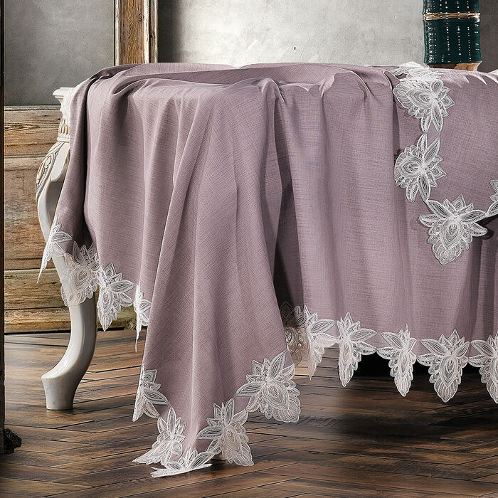 Alessa Table Cloth Lavender