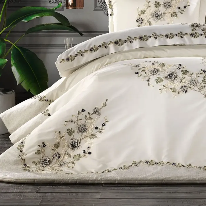 Azur Bedspread Set / Cream - Navy Blue - 4