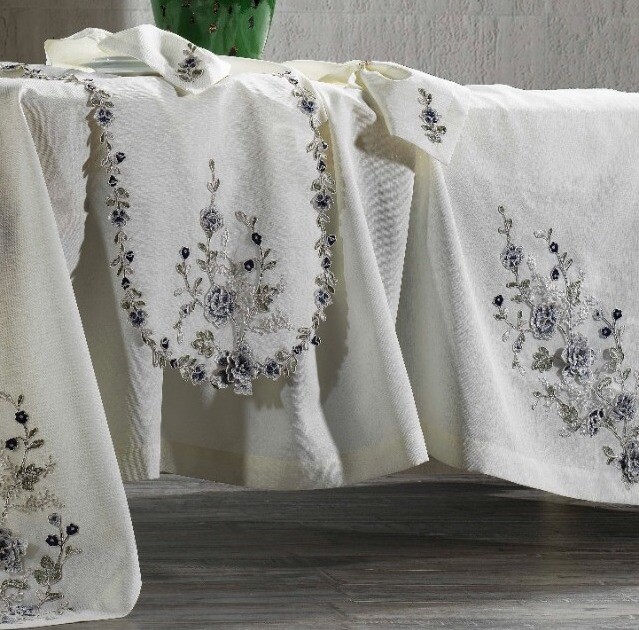 Azur Masa Örtüsü Takımı / Krem - Lacivert - Zebra Casa (1)