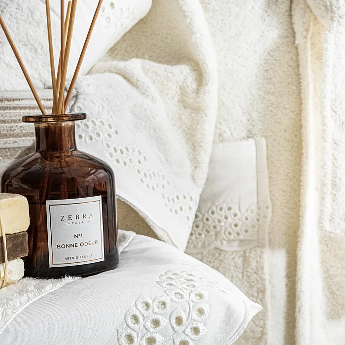 Berry 6 Parça Pamuk Brodeli Aile Bornoz Seti - 3