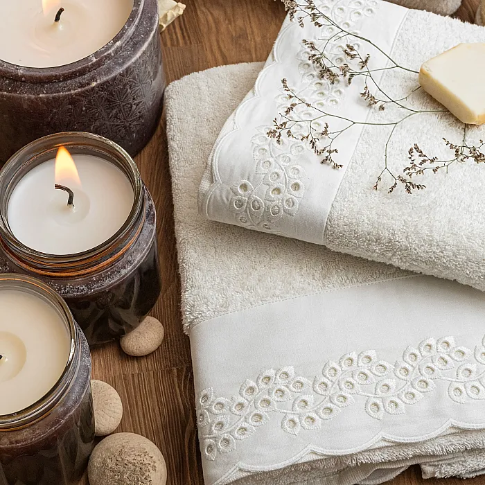 Berry 6 Parça Pamuk Brodeli Aile Bornoz Seti - 8