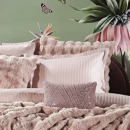 Bonny Kürk Yatak Örtüsü / Pudra - Zebra Casa (1)