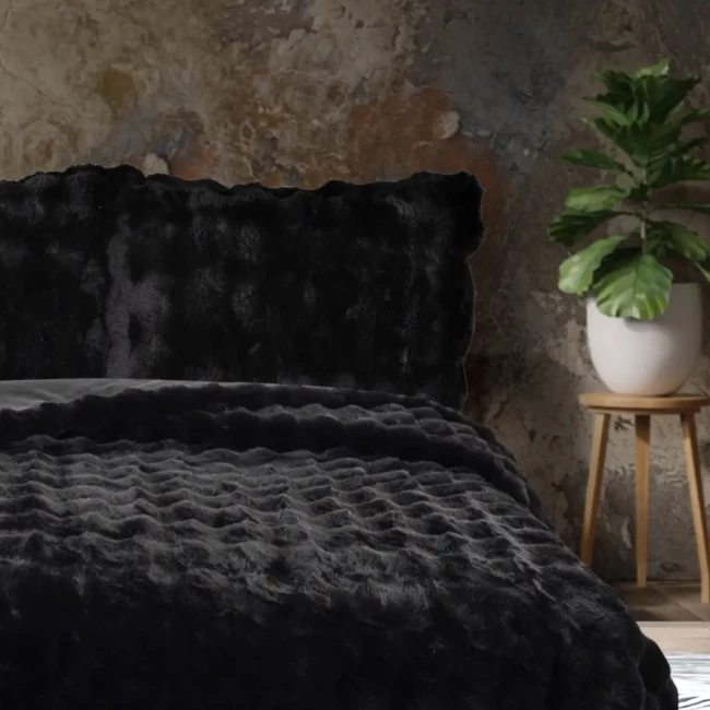 Bonny Kürk Yatak Örtüsü / Siyah - 5