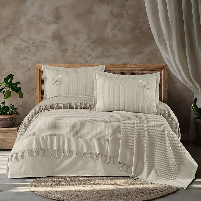 Daisy Pike Takımı / Taş