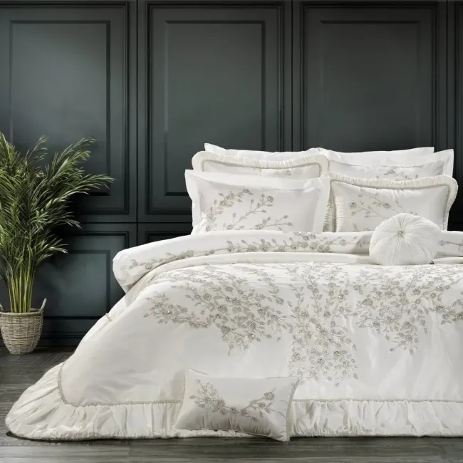 Elenor 5 Parça Yatak Örtüsü / Krem - Zebra Casa