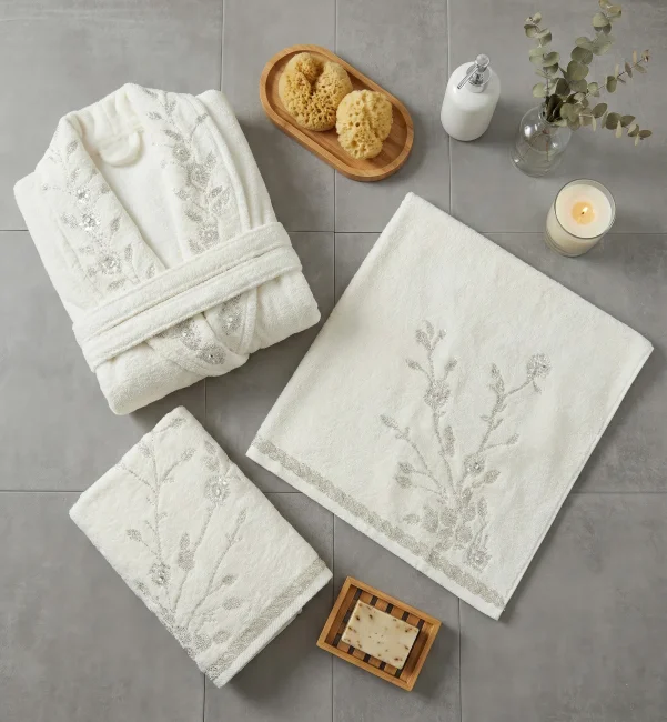 Elenor 6 Parça Bambu Aile Bornoz Seti / Krem - 1