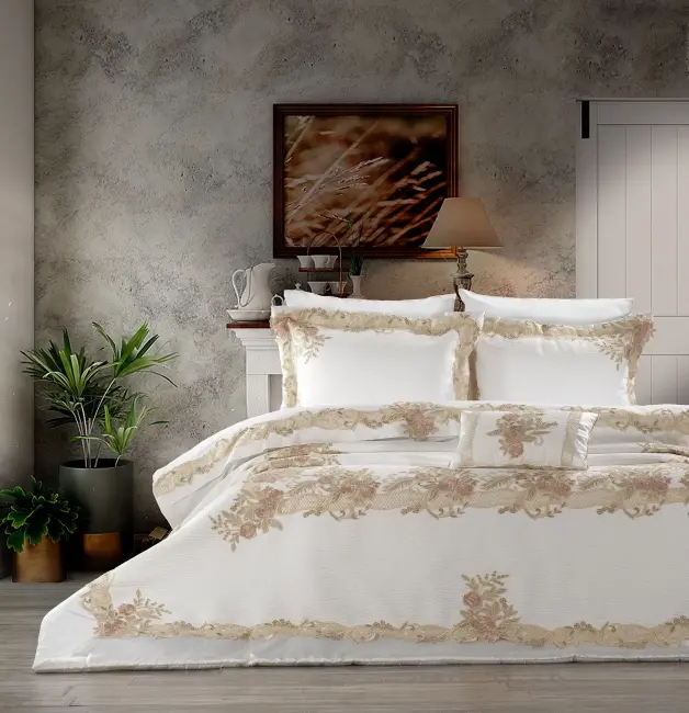 Flora Bedspread Set / Cream - Capp 