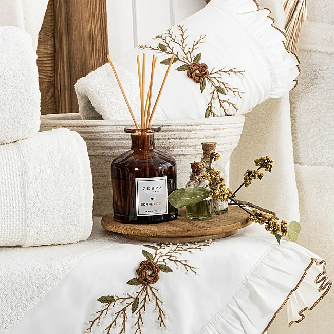 Ladina 6 Parça Pamuk Nakışlı Aile Bornoz Seti - 4