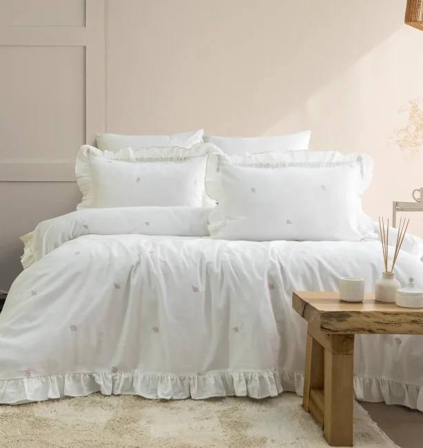 Lottie 6 Parça Nakışlı Nevresim Takımı