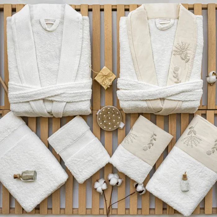 Terre 6 Parça Pamuk Nakışlı Aile Bornoz Seti - 4