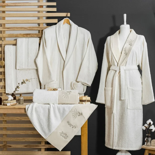 Terre 6 Parça Pamuk Nakışlı Aile Bornoz Seti - 2