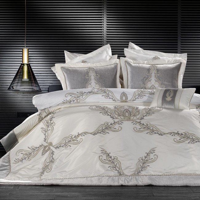 Tiara Bedspread Set / Grey - Zebra Casa