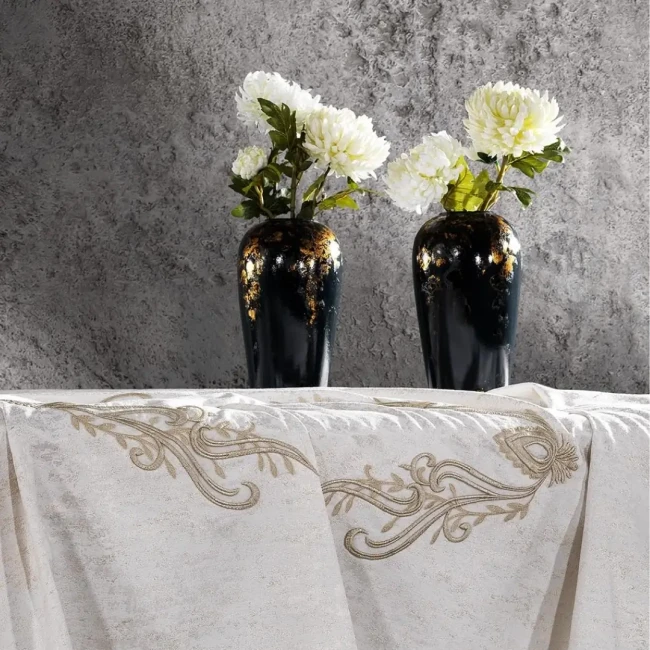 Tiara Masa Örtüsü / Capp - 3