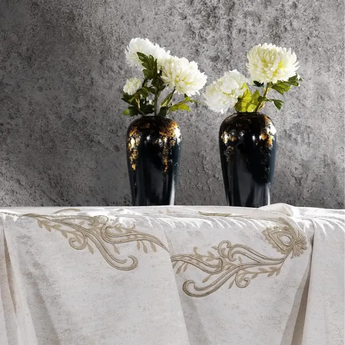 Tiara Masa Örtüsü / Capp - 3