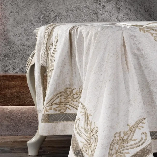 Tiara Masa Örtüsü / Capp - 4