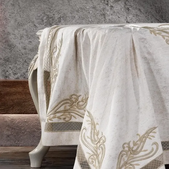 Tiara Masa Örtüsü / Capp - 4