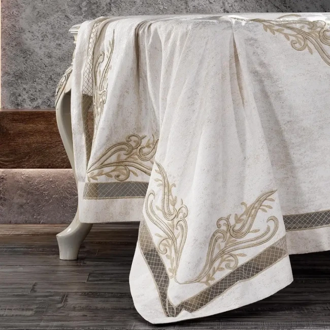 Tiara Masa Örtüsü / Capp - 5