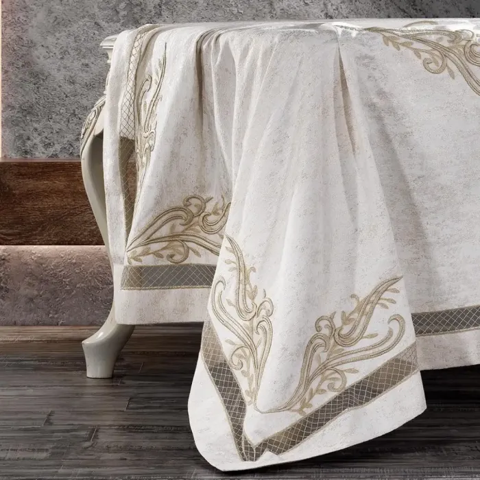 Tiara Masa Örtüsü / Capp - 5