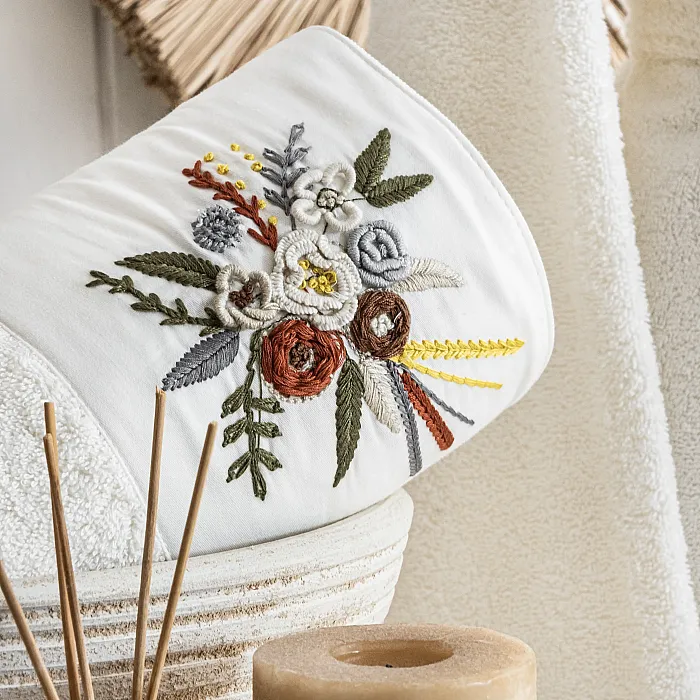 Valeron 6 Parça Pamuk Nakışlı Aile Bornoz Seti - 4