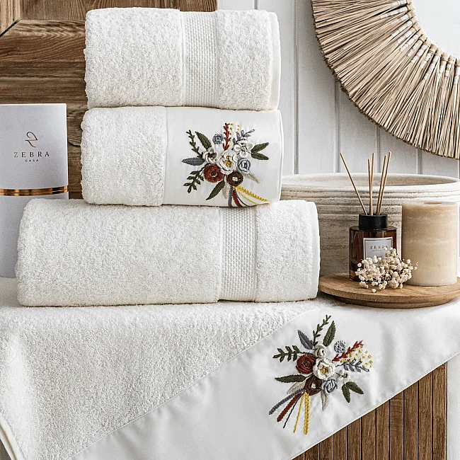 Valeron 6 Parça Pamuk Nakışlı Aile Bornoz Seti - 5