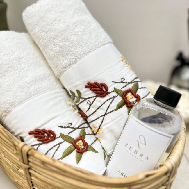 Valeron Kokulu Havlu Seti - Zebra Casa (1)