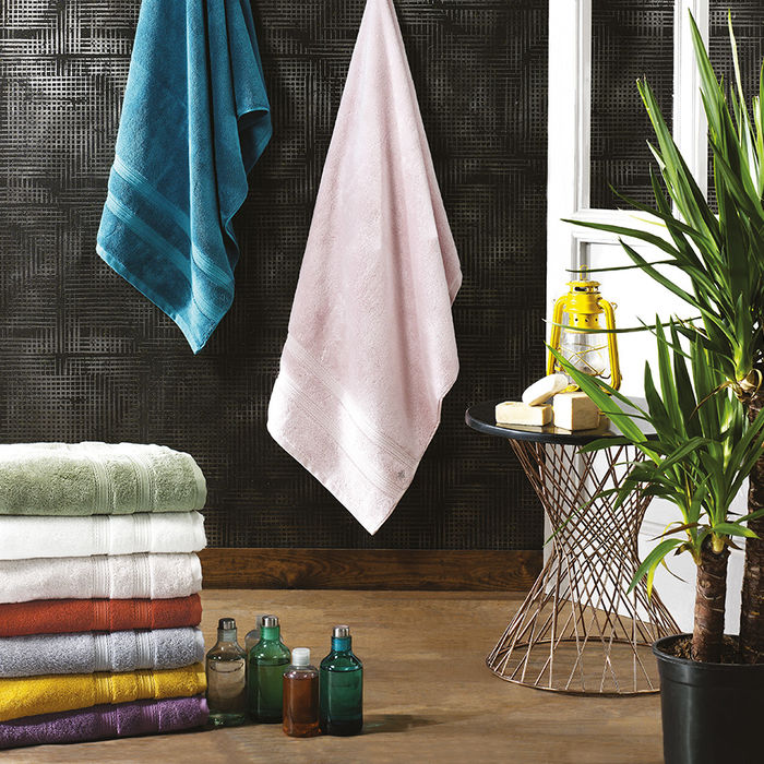 Viggo Bath Towel